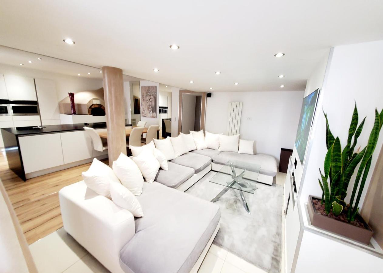 Appartement En Bord De Lac Avec Jaccuzi Publier Luaran gambar