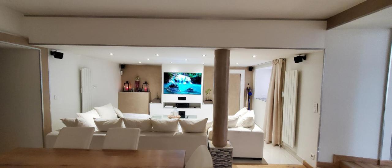 Appartement En Bord De Lac Avec Jaccuzi Publier Luaran gambar